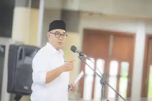 Reportan estable la condición de salud del alcalde de Bandung, Muhammad Farhan