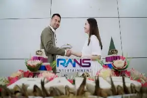 Politicians' Footprints in the RANS Business Octopus: Analysis of Public Figures' Involvement in Raffi Ahmad's Enterprise