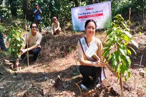 Конвертація бігу в озеленення: Sharp Indonesia висаджує 600 дерев для відновлення середовища проживання яванського чубатого орла