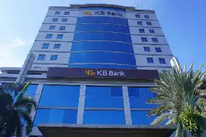 Para impulsar la eficiencia, KB Bank reduce plantilla y red de sucursales