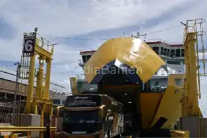Mount Anak Krakatau Activity at Alert Level, Merak-Bakauheni Ferry Crossing Operates Normally