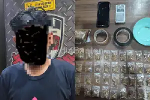 Atrapado por las deudas, un reincidente de drogas en Serang es arrestado nuevamente por la policía durante una transacción