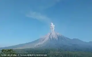Volcanic Activity Increases, Mount Semeru Shaken by Four Consecutive Eruptions This Morning