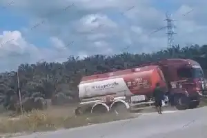 Unveiling the Illegal Fuel Hoarding Network in Riau, Alleged Involvement of Official Transporters Highlighted
