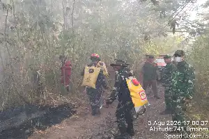 Anticipating the Spread of Mount Soputan Forest Fires, North Sulawesi Provincial Government Deploys Cross-Agency Joint Team