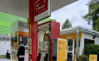 Enfoque en la rentabilidad: las acciones de Shell suben tras la desinversión de activos de energía renovable en la India