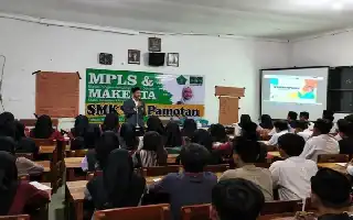 Fortaleciendo el carácter y la alfabetización digital de los estudiantes, PK IPNU-IPPNU SMK NU Pamotan celebra el Makesta
