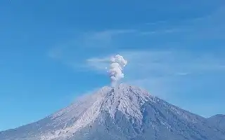 Mount Semeru Erupts Again, Volcanic Ash Column Reaches 1,000 Meters