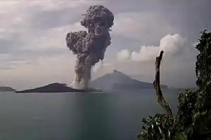 Geological Agency Confirms Viral Video of Mount Anak Krakatau Eruption is Fake News