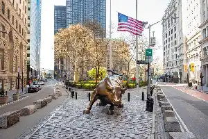 Sektor Teknologi Dorong Penguatan Wall Street di Awal Pekan