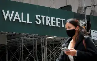 Technology Sector Drives Wall Street Gains Amid Global Market Optimism