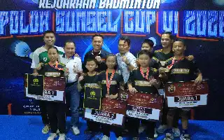 Encouraging Athlete Regeneration, Ratu Dewa Urges Palembang's Gen Z to Pursue Badminton
