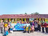 IIB Darmajaya Lecturer Trains Teachers in Tulang Bawang to Integrate Digital Interactive Boards and AI Technology