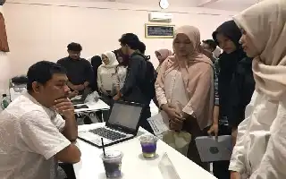 Impulsando a jóvenes emprendedores, FEB UNISNU Jepara selecciona 56 ideas de negocios de estudiantes