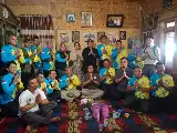 Tras el incendio en Kasepuhan Ciptamulya, el Hospital Regional Sekarwangi despliega un equipo médico y distribuye ayuda
